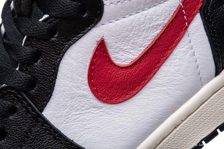 Retro High Jordan Red 555088-061 Gym Black  1 1101